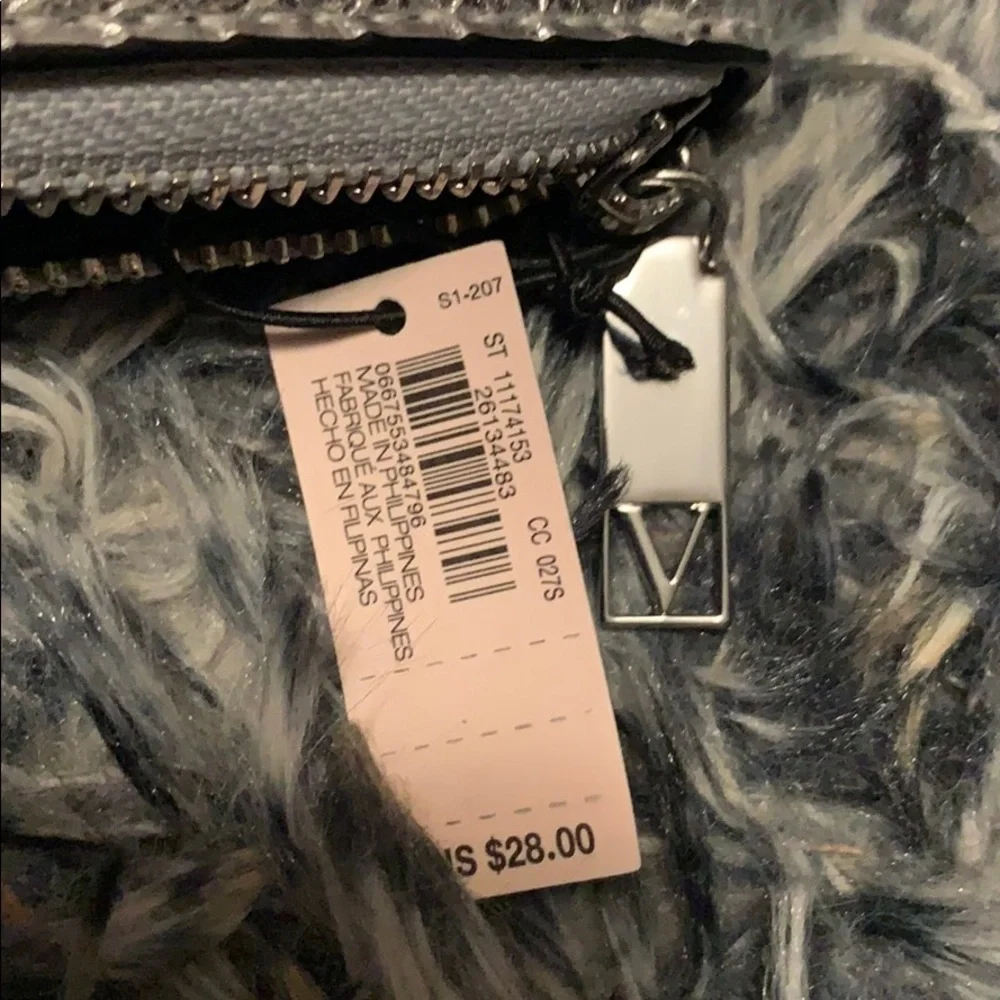 Victoria’s Secret small wallet, silver snakeskin - Picture 4 of 4